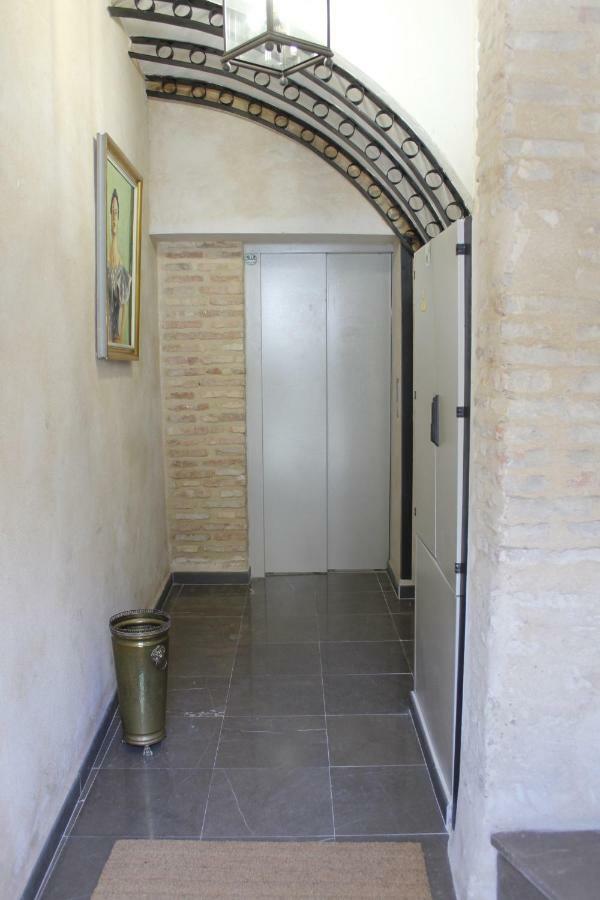 Apartamentos Reyes Catolicos 14 Seville Ngoại thất bức ảnh